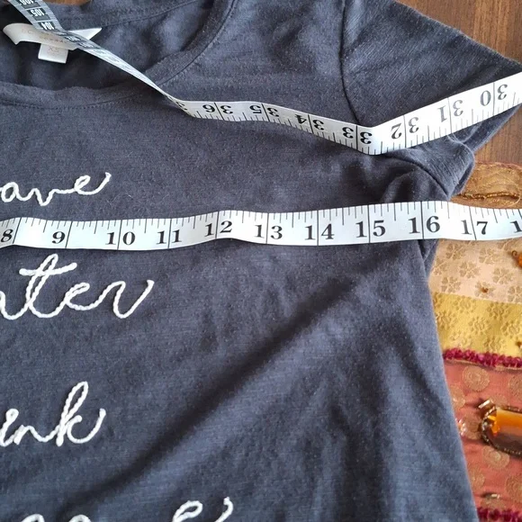 Lauren Conrad XS Tee - Picture 4 of 5